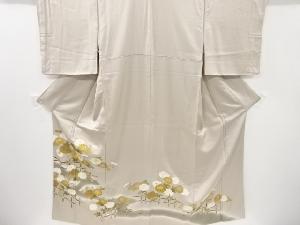 リサイクル　菊模様刺繍色留袖